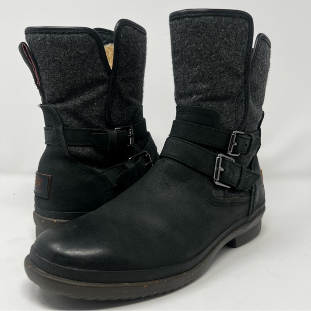 UGG Women’s  Black and Gray Leather Boots